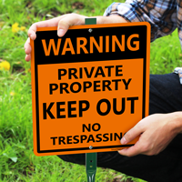 Keep Out No Trespassing Sign