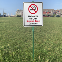 Smoke free campus signs
